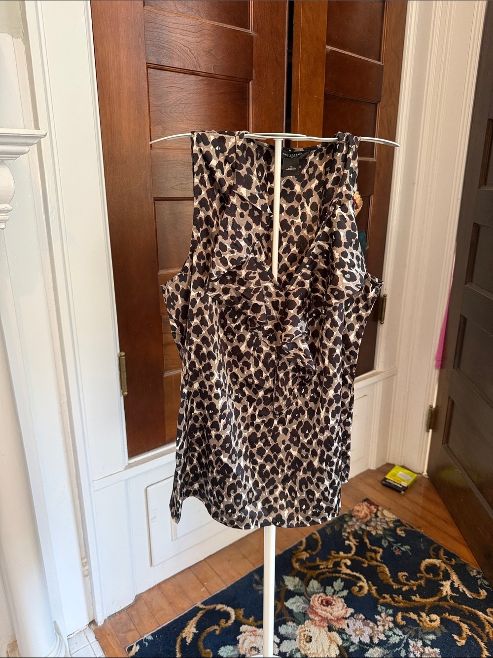 Ann Taylor Leopard Print Sleeveless Blouse in Black and Tan- worn about 2-3x